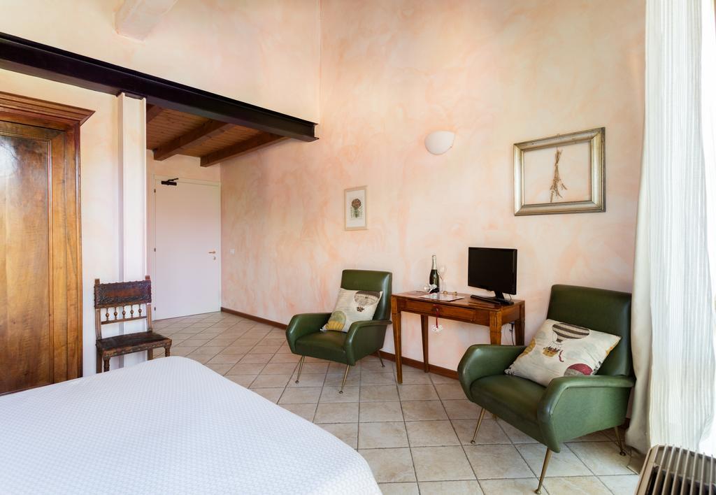 Вилла Cascina Clarabella Исео Номер фото